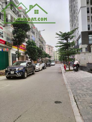 Bán Gấp! Nhà Vườn KĐT ROSE TOWN, Quận Hoàng Mai.123m x 5T x Mt 6.5m. Giá 23.5 Tỷ - 4