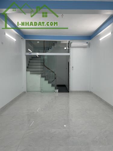 Bán nhà phố Ao Sen, kinh doanh buôn bán sầm uất, 45m2 4 tầng giá 12,5 tỷ LH 0942.193.386 - 2