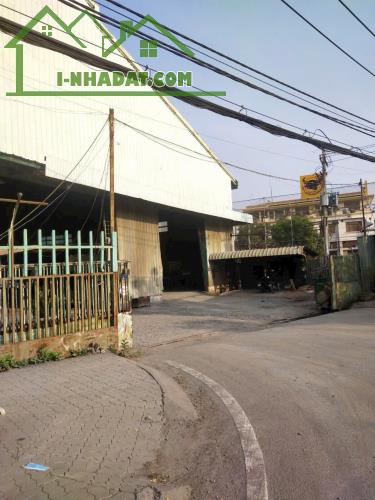 Nhà xưởng mặt tiền quốc lộ 1A Bình Chánh dt 20.000m2 giá 520 tỷ - 1