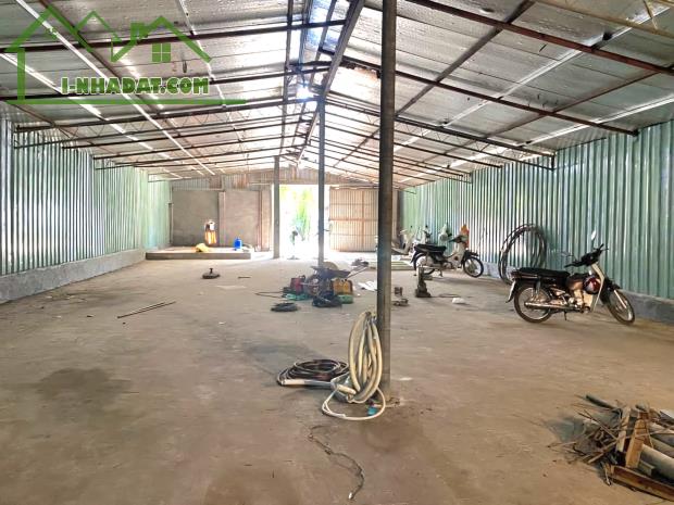 Cho thuê kho xưởng sản xuất Bùi Huy Bích, 250m, xe 10 tấn dừng đỗ, giá 22tr/th