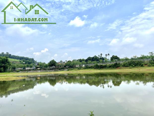 SIÊU PHẨM BÁM HỒ CỰC ĐẸP CÓ DT 9837m2 ĐÃ CÓ SẴN 2 CĂN HOMESTAY FULL NỘI THẤT CỰC ĐEP - 4
