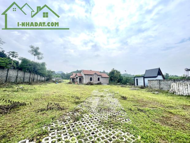 SIÊU PHẨM BÁM HỒ CỰC ĐẸP CÓ DT 9837m2 ĐÃ CÓ SẴN 2 CĂN HOMESTAY FULL NỘI THẤT CỰC ĐEP - 3