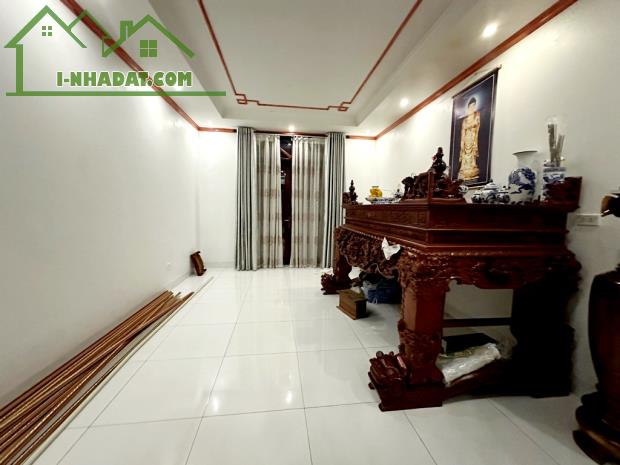 Bán gấp! Liền kề 90m2, 4 tầng, Thượng Thanh, vỉa hè, ô tô tránh, chỉ 14.5 tỷ. - 1