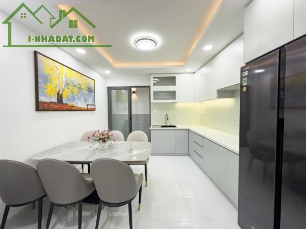 NHÀ PHÚ NHUẬN NGAY CHUNG CƯ BOTANIC, HẺM DÂN TRÍ 3M, 65M2 4PN 6WC MỚI FULL NT, 6.5 TỶ HƠN - 3