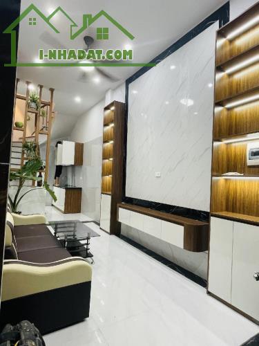 Hơn 3 tỷ- Nhà đẹp 4 tầng 3PN-20M RA OTO TRÁNH - TẶNG FULL ĐỒ, NGAY TIMES CITY. - 4