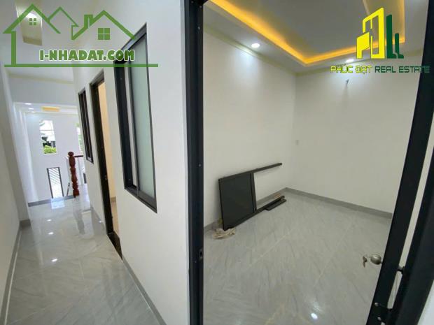 Nhà 1trệt 1lửng 90m2, SHR thổ cư, đường ô tô né thông, gần trường THCS Tân An- P. Hóa An - 2