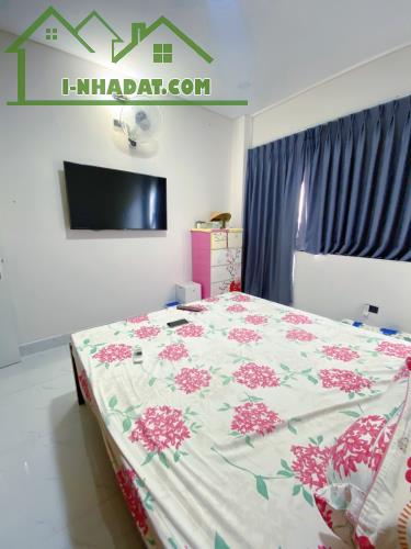 CHỦ GẤP BÁN - PHAN VĂN TRỊ - HXH - 2 TẦNG - 63M2 - Ở HOẶC CHO THUÊ - 5.X TỶ - 2
