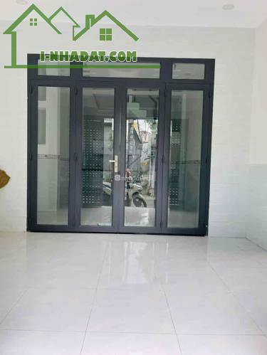 Kẹt tiền bán gấp nhà Đặng Văn Bi, P. Trường Thọ, Quận Thủ Đức. Giá 2tỷ550, cho thuê 18tr