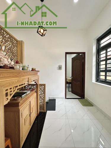NƠ TRANG LONG P12 BÌNH THẠNH - 2 TẦNG - 53M2 - NGANG LỚN 7.7M - 3 PN - 5.X TỶ. - 2