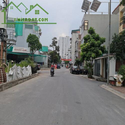 100m2 trục chính thôn tại Đặng Xá, Gia Lâm, Hà Nội. 5 tỷ x tiểu học. Lh 0989894845 - 2