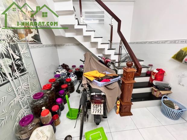 BÁN NHÀ MẶT TIỀN ÂU CƠ, KHÔNG QUY HOẠCH, 4.4x38M, 1 LẰU, 4PN, SÁT KHU VIP BÀU CÁT - 2