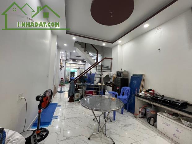 GẤP BÁN - NHÀ TRƯỜNG CHINH QUẬN 12 - 78M2, 3 TẦNG BTCT, 4 PN - KHU DÂN TRÍ - NHÀ ĐẸP Ở - 2