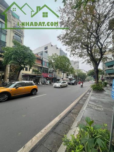 Bán gấp nhà 8 tầng Mặt phố Huế, Hai Bà Trưng - 278m2 - MT 9m - Giá 200 tỷ