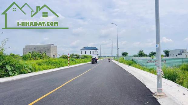 BÁN NỀN BIỆT THỰ SIÊU ĐẸP TẠI VÒNG XOAY LONG ĐIỀN XÁC BÊN BÀ RỊA DT 166 MÉT GIÁ 900 TRIỆU