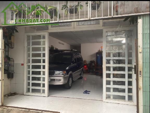 Bán nhà: Kế trường THCS Xuân Trường, phường Linh Xuân, mặt tiền đường ,112m2, nhỉnh 6.x tỷ