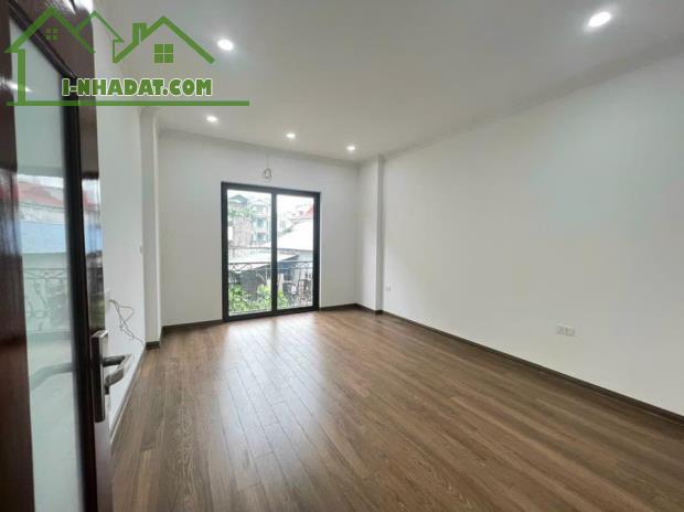 HÀNG TUYỆT CHỦNG THẠCH BÀN 60M2 ÔTÔ ĐỖ CỬA GẦN CHỢ, HỒ ĐIỀU HÒA. 6,1TỶ - 1