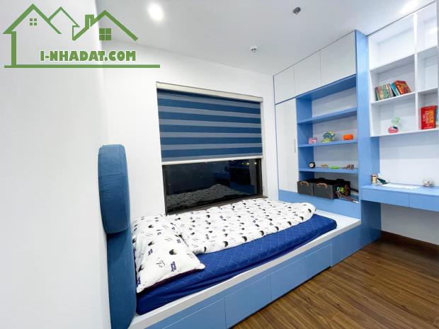 Bán Căn Hộ Chung Cư ( CT8C) Greenhome Phương Đông Việt Hưng - Long Biên, giá bán: 5 tỷ - 1