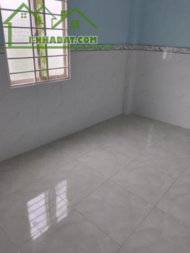 chính chủ gửi bán căn nhà ngay Tân Vạn 670tr/ 50m2 nhà gác lửng