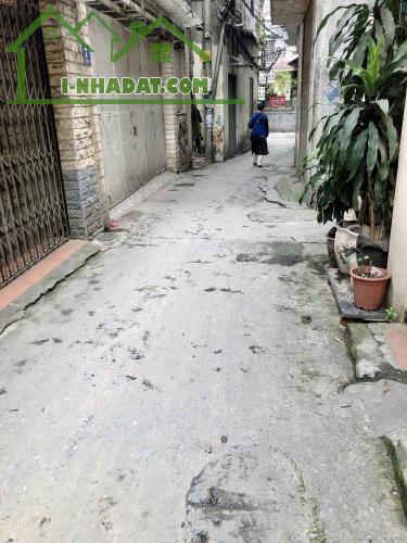 Giá ĐẦU TƯ xây căn hộ phố Nguyễn Khang, Cầu Giấy 110m MT6,4m Ngõ Thẳng 3m 17,6 tỷ Sát phố