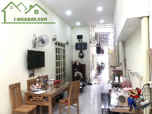 CHỦ GẤP BÁN - NHÀ HXH 1/ THẠNH LỘC QUẬN 12 - 200M2, NGANG 6M, 2 TẦNG - TẶNG DÃY 5 PHÒNG - 4