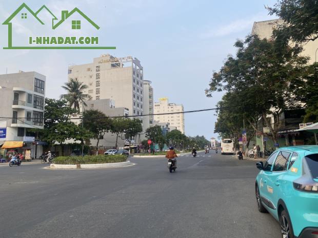 Bán nhà mặt tiền Hồ Xuân Hương, 100m2, 3 tầng, ỏ và kinh doanh, giá chỉ 15,3 tỷ