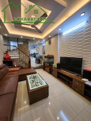Bán Nhà Ngô Gia Tự, Long Biên 40m2, 4T giá 4,7 tỷ (Lô góc thoáng, ngõ thuận tiện) - 2