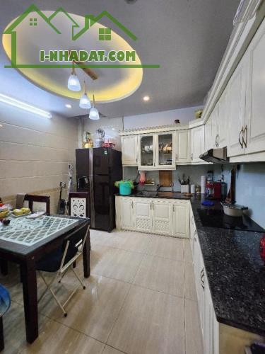 Bán Nhà Ngô Gia Tự, Long Biên 40m2, 4T giá 4,7 tỷ (Lô góc thoáng, ngõ thuận tiện) - 1