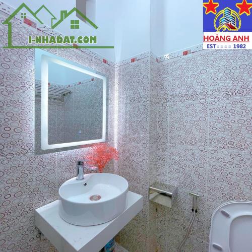 CẦN BÁN GẤP NHÀ RIÊNG TẠI QUẬN 2 _ 2 TẦNG 2 PN 3 WC _ 62 m2 _ Ô TÔ ĐẬU CỬA _ ĐÃ HOÀN CÔNG - 4