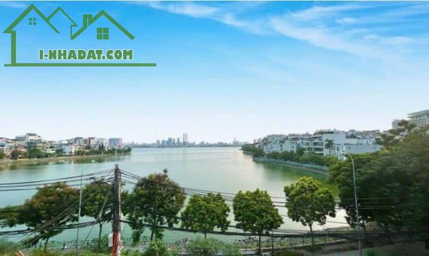 Trái tim phố Xuân Diệu, mặt tiền rộng, view thẳng Hồ Tây, giá chỉ 70 tỷ