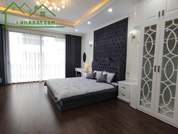 Bán nhà Vạn Phúc, full nội thất, thang máy, ô tô tránh nhau, kinh doanh tốt giá 10.6 tỷ