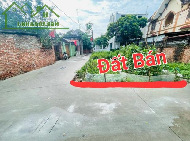 Bán đất Cổ Dương, Tiên Dương, 54m x 4,7m, lô góc, oto vào nhà nhỉnh 3 tỷ TL. LH: - 3