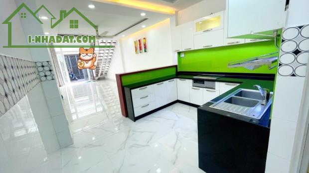 HẺM Ô TÔ – 20M RA ÂU DƯƠNG LÂN -  F3 - Q8 - 4 TÂNG MỚI - 57M2 -  8.5 TỶ. - 2
