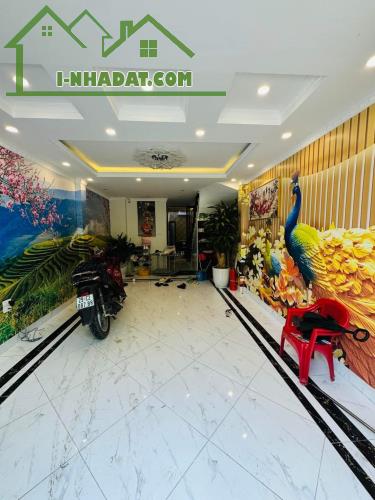 🔥🆘Lô góc thang máy Thạch Bàn, LB. 58m2 , 6tầng. Gara oto, Full nội thất. 11,5 🌹