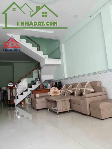 Bán nhà lầu 1 xẹc Lê Văn Duyệt, An Bình, Biên Hòa, 60m2, giá tốt 2 tỷ 750. - 2