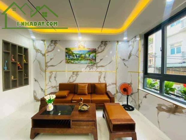 Chủ bán nhà đang cho thuê 20tr Cống Quỳnh, Nguyễn Cư Trinh, Quận 1, giá 3tỷ2 DT 56m2 - 4