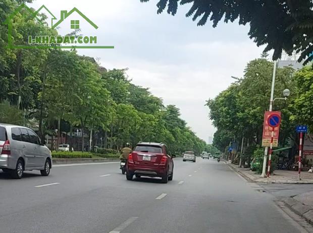 HOT! Mặt phố Cổ Linh 118m2, nhà 1T, MT5.7m, kinh doanh đỉnh chop, chỉ 30 tỷ.