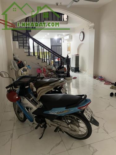Bán nhà phố Minh Khai, Hai Bà Trưng 57m, 4 tầng. Giá: 12.5 tỷ - 3