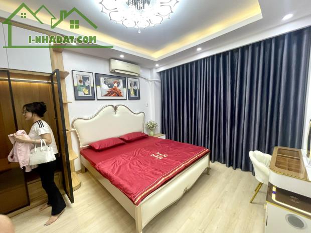 Bán nhà Hoàng Hoa Thám, Ba Đình - 32m² x 6 Tầng, Mặt tiền 4.2m - Giá 6.2 tỷ - 1