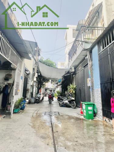 NHÀ BÁN BÌNH TÂN - KHU GÒ XOÀI - DT 59M2 - HẺM XE HƠI - 2 TẦNG ( NHÀ NÁT ) GIÁ 3,8 T  LH 0