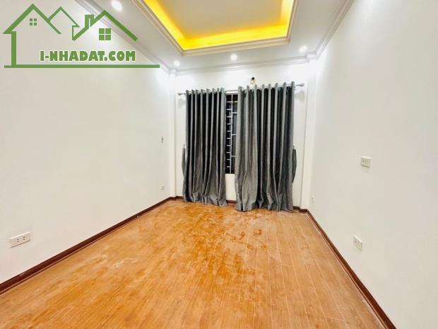 Bán nhà Tôn Đức Thắng, Đống Đa diện tích 34m2 x 5 tầng, giá 6.9 tỷ, lô góc - 2