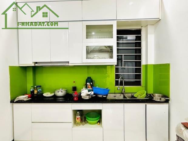 Bán nhà Tôn Đức Thắng, Đống Đa diện tích 34m2 x 5 tầng, giá 6.9 tỷ, lô góc