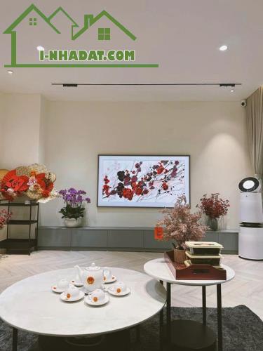 NGUYỄN PHÚC LAI, ĐỐNG ĐA 90M2, 6 TẦNG TRUNG TÂM KINH DOANH - THANG MÁY – Ô TÔ TRÁNH - NGÕ