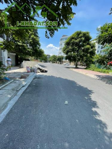 + Ngọc Thụy-Long Biên-141M2- 6T-MT8 giá chào 35 tỷ(đàm phám). - 1