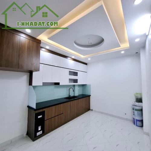 BÁN NHÀ LƯƠNG YÊN  NHÀ ĐẸP Ở NGAY - KINH DOANH NHỎ - 4 NGỦ - HAI BÀ TRƯNG.  46m-3 tầng -7, - 1