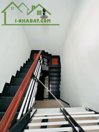 Hẻm xe hơi đỗ cửa, Bà Hom,Quận 6_3 tầng _57m2=4,5x13m2_giá 6.x  tỷ - 2