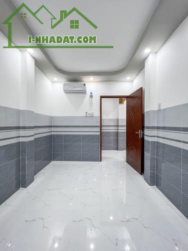 bán nhà lầu trục chính hẻm 583 đường 30/4 full nội thất lộ ô tô 2pn DTSD 80m2 giá 3.68 tỷ - 1