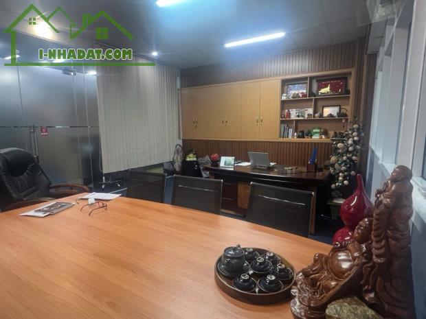 32 TỶ - XÔ VIẾT NGHỆ TĨNH – 162 MV – NGANG HƠN 6M – KHU ĐƯỢC XÂY 7 TẦNG TIỀM NĂNG