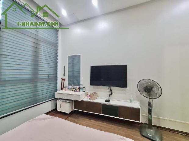 Phân Lô Vip Nguyên Hồng, Vỉa hè, Ô tô tránh, 1 nhà ra phố, dt 48.8m2, 5 tầng, Giá 21.5 tỷ. - 3