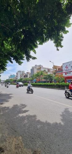 Nhà Mặt Phố Nguyễn Văn Cừ, Diện tích 84m², Mặt Tiền 5.1m. Kinh Doanh Ngày Đêm. Giá SALE - 1