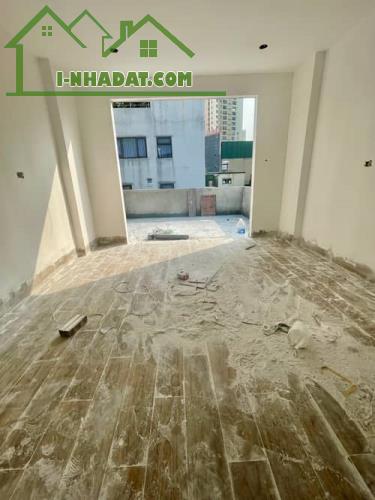 Bán nhà mặt ngõ Trường Chinh, 30m2 x 6 tầng - 1